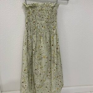 H&M summer 2022 pale green floral strapless dress